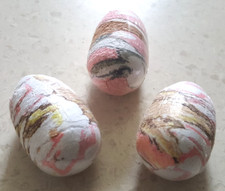 NEU ♥ Markenlos ♥ 3x komprimiertes magisches Zauber Handtuch ♥ in Ei Form ♥ OVP