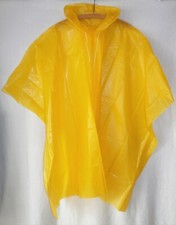 Leuchtend gelbes Regencape mit Kapuze, PVC-Cape, Poncho     