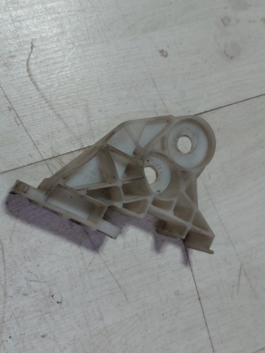 Bmw 3er e46 halter vorne - 3er,