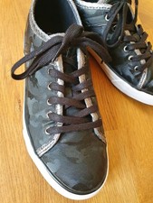 GUESS Sneaker Camouflage Damen