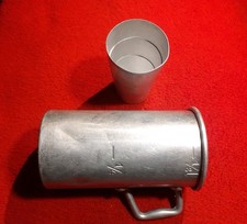 Messbecher und Klappbecher Aluminium DDR Kult alt