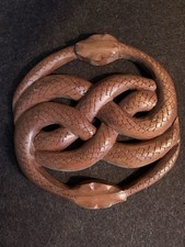 Nordische Holzschnitzerei Schlangen 