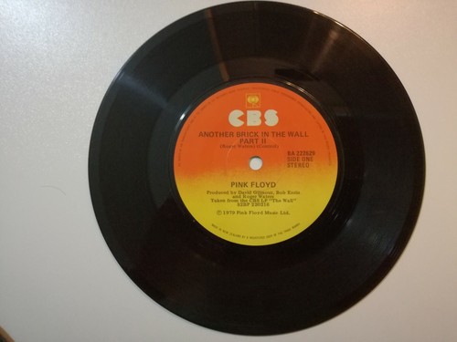 Pink floyd another brick - pink,
