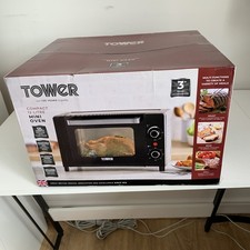 Kompaktbackofen von Tower 142