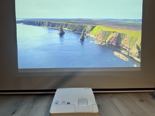 Nec um301w ultra kurzdistanz - ultra,