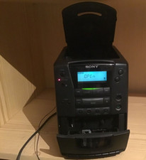 Sony Mini Kompakt Stereoanlage, CD, Radio,Kassette,( CD reparaturbedürftig )