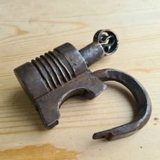 C0166 Sehr altes Schloss | ANTIK | Barock - Vorhängeschloss für Eisentruhe