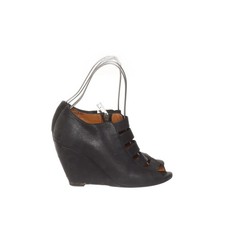 Dico Copenhagen, Keilschuhe