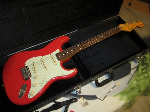 Fender squier simon neil - squier,