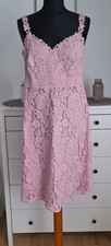 Tolles Kleid mit Spitze von