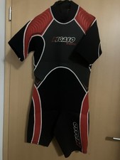 Neoprenanzug mit Kurzärmeln