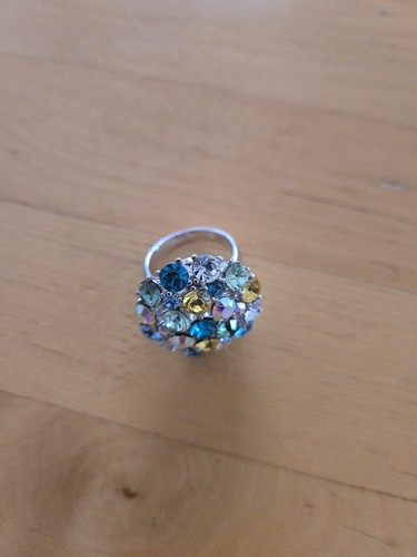 Ring mit