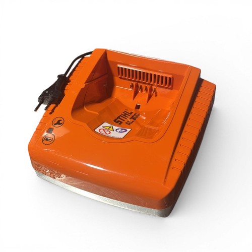 Stihl 300 akku - 300,