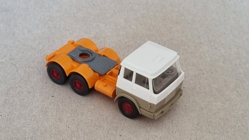 Lot 1685 eine hanomag henschel - eine,