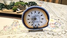 Bergbau   Alte Uhr  auf  Achat