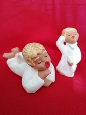 2 Rot-Ceramic "Sänger"-Engel, liegend bzw. stehend, s. Bilder, versandkostenfrei