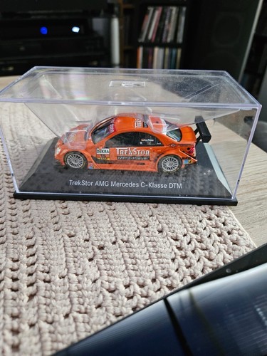 Modellauto mercedes benz - 1:43,