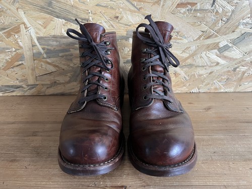 Red wing blacksmith - red,