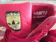 Adidas Prototyp "Sample Not