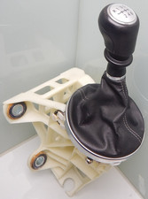 VW T5 / 6 Gang / SCHALTKNAUF SCHALTKULISSE Leder / 7H0711025H (BY175)