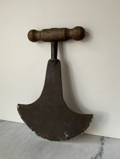 Antikes Messer Halbmond rund