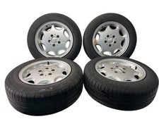 Mercedes Benz E-Klasse W210 / Alufelgen Sommerreifen 195/65R15 A2104010002