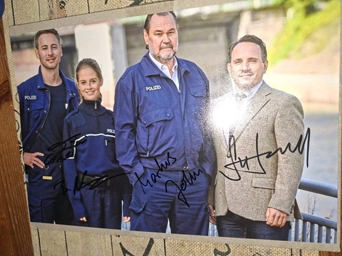 Autogramm foto team cast wapo - autogramm,