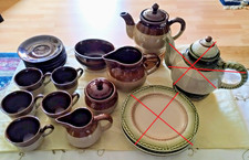 Geschirrset braun aus