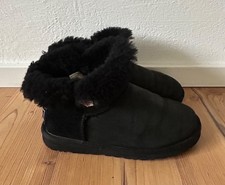 Schwarze kuschelige UGG