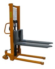 Qteck-Hochhubwagen-Gabelstapler-Deichselstapler-manuell-1000 kg-1600mm-Hub-BWare