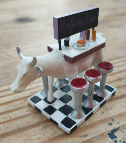 Cow parade moo - cow, diner