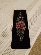 Petit Point- Lupenstickerei Kamm Etui Taschenkamm Stoff Etui mit Rosenmotiv