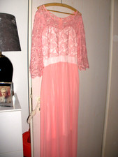 NEUES- LACHSFARBENES-LANGES-Abendkleid in der Gr.XXL