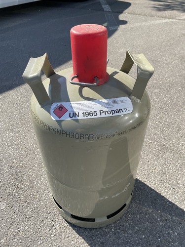 Gasflasche grau leer - in,