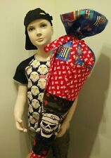 selbstgenähte Unikat handmade Schultüte Stoff Piraten Totenkopf blau rot Kissen