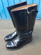 Knobelbecher Lederstiefel