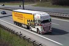 LKW Foto DAF XF Planensattelzug Deutschland weiß Lohmann Italienlogistik #h6mw