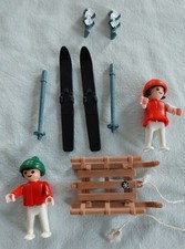 Playmobil zwei Kinder, ein Schlitten, Skier, Stöcke, Schlittschuhe, 80er Jahre