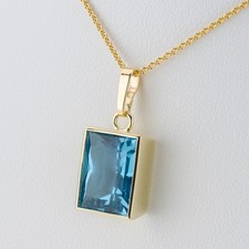 585 Yellow Gold 6.94ct Topaz