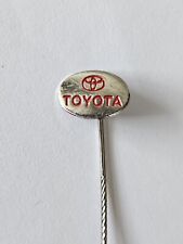 Toyota Anstecknadel silber/rot..Anstecker/Abzeichen..Auto