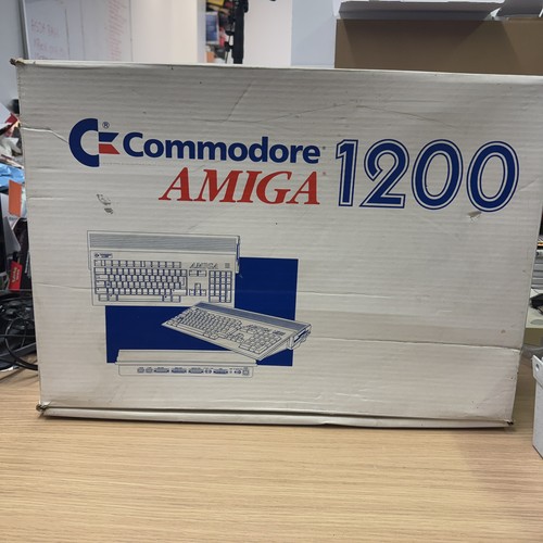 Commodore amiga 1200 computer - amiga,