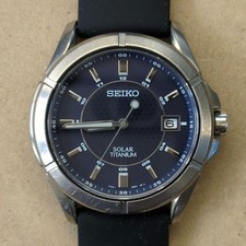 Seiko Solar Titanium V145-0AX0