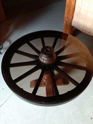 Tisch aus wagenrad - tisch, glastisch