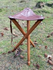 Hochwertiger Dreibeinhocker