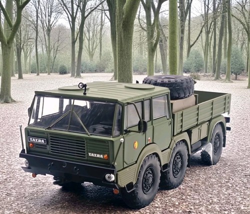 Tatra 813 6x6 - , nva