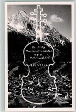 13178348 - 8102 Mittenwald Musikinstrumenten-Messe AK Geigenbau 1949
