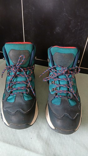 Mountain warehouse isodry - warehouse,