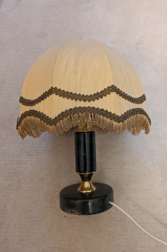 Nachttischlampe mit fransen - ,