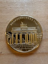 Goldfarbene Gedenkmedaille „750 Jahre Berlin“, 1987, Brandenburger Tor & Berline