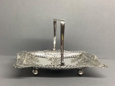 Antiker versilberter Obst-/Brot-/Kuchenkorb mit Schwenkgriff ATKIN BROTHERS um 1890